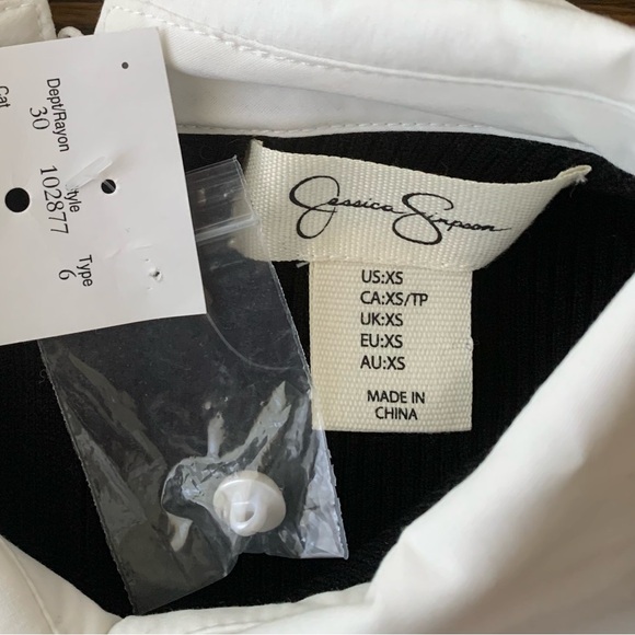 Jessica Simpson - White Collar Black Dress - Picture 4 of 8